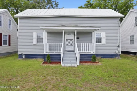 305 S Mcdaniel Street Kinston NC 28501