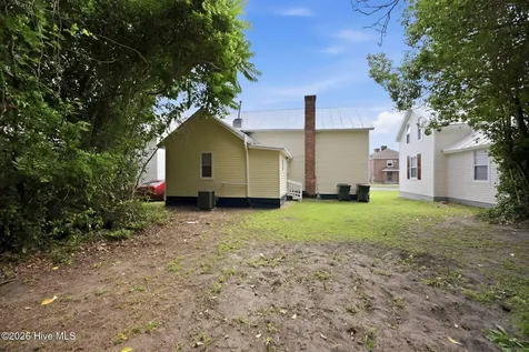 305 S Mcdaniel Street Kinston NC 28501