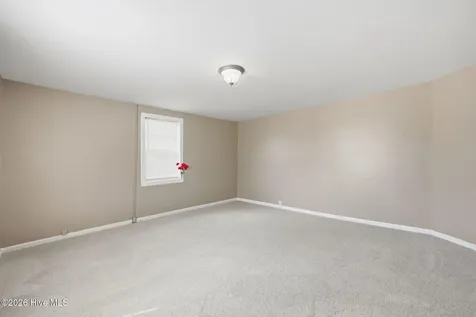 305 S Mcdaniel Street Kinston NC 28501