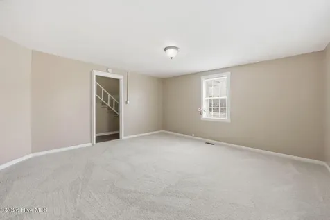 305 S Mcdaniel Street Kinston NC 28501