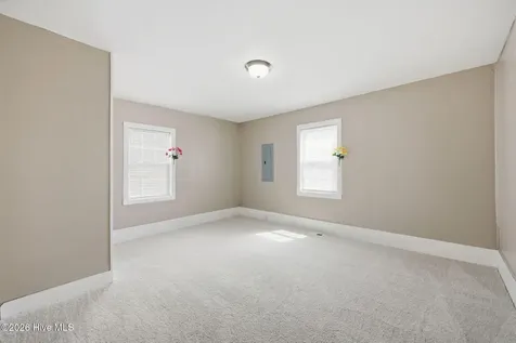 305 S Mcdaniel Street Kinston NC 28501
