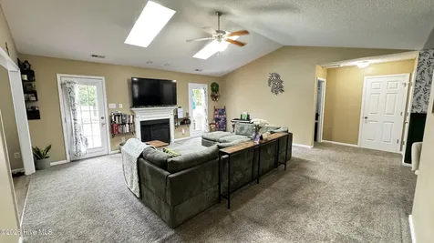 95 Pollard Drive Jacksonville NC 28540