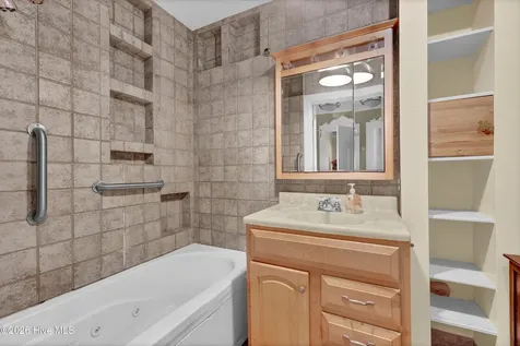4911 Oleander Drive Wilmington NC 28403