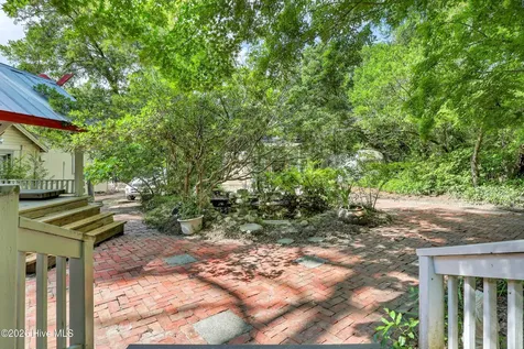 4911 Oleander Drive Wilmington NC 28403