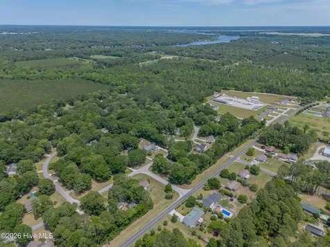 548 Deer Run Road New Bern NC 28562