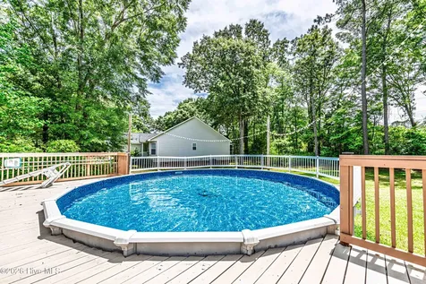 548 Deer Run Road New Bern NC 28562