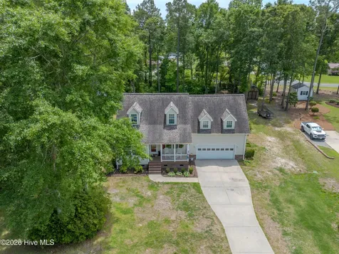 548 Deer Run Road New Bern NC 28562