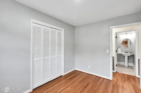 621 Mohican Trail Wilmington NC 28409