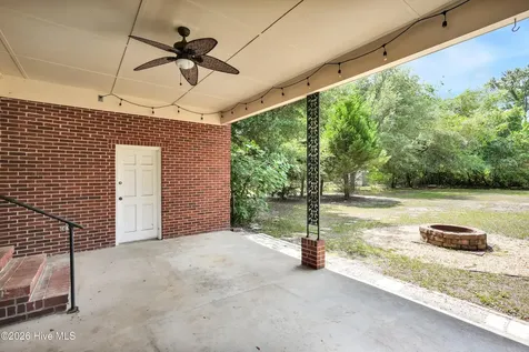 621 Mohican Trail Wilmington NC 28409