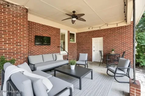 621 Mohican Trail Wilmington NC 28409