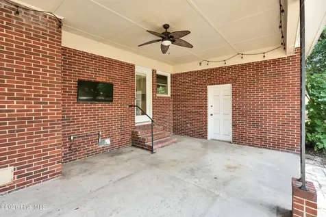 621 Mohican Trail Wilmington NC 28409