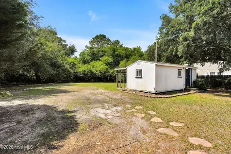 621 Mohican Trail Wilmington NC 28409