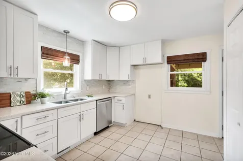 621 Mohican Trail Wilmington NC 28409