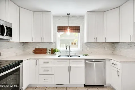 621 Mohican Trail Wilmington NC 28409