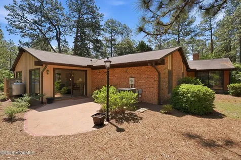 644 Redwood Drive Southern Pines NC 28387