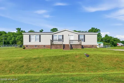 203 Buffy Court Richlands NC 28574