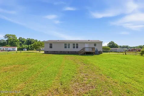 203 Buffy Court Richlands NC 28574