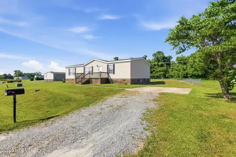 203 Buffy Court Richlands NC 28574