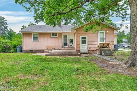 12 Barksdale Drive Jacksonville NC 28540
