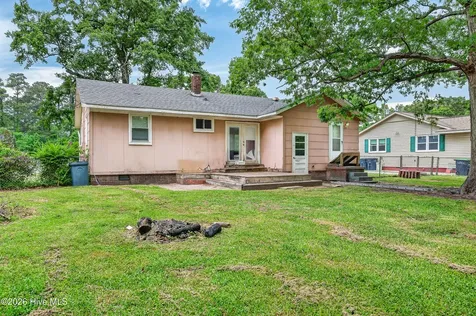 12 Barksdale Drive Jacksonville NC 28540