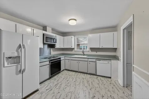 12 Barksdale Drive Jacksonville NC 28540