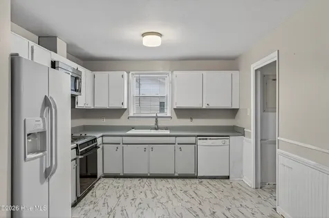 12 Barksdale Drive Jacksonville NC 28540