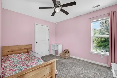 117 Sparrows Point Lane Jacksonville NC 28540
