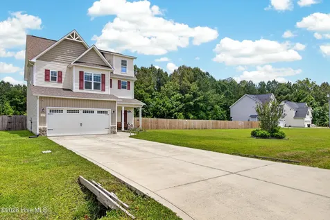 117 Sparrows Point Lane Jacksonville NC 28540