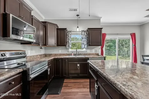117 Sparrows Point Lane Jacksonville NC 28540