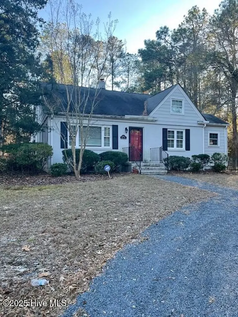 4033 Youngs Road Southern Pines NC 28387