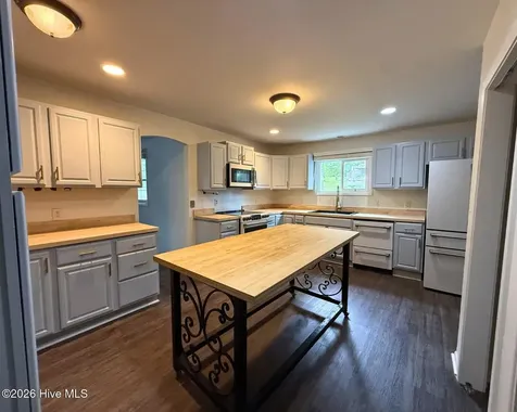 140 One Down Street Southern Pines NC 28387
