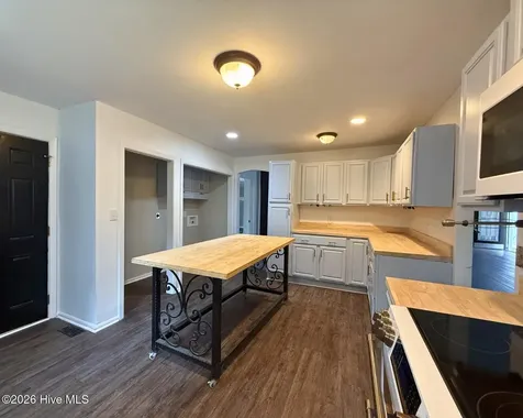 140 One Down Street Southern Pines NC 28387