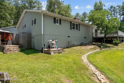 140 One Down Street Southern Pines NC 28387