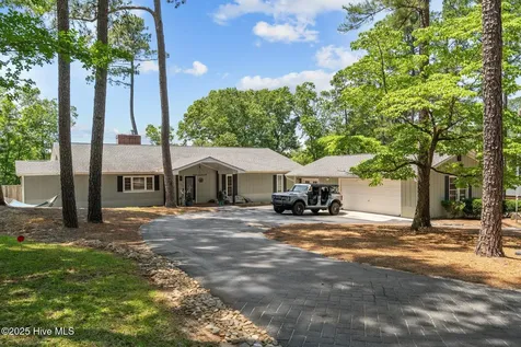140 One Down Street Southern Pines NC 28387