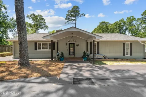 140 One Down Street Southern Pines NC 28387