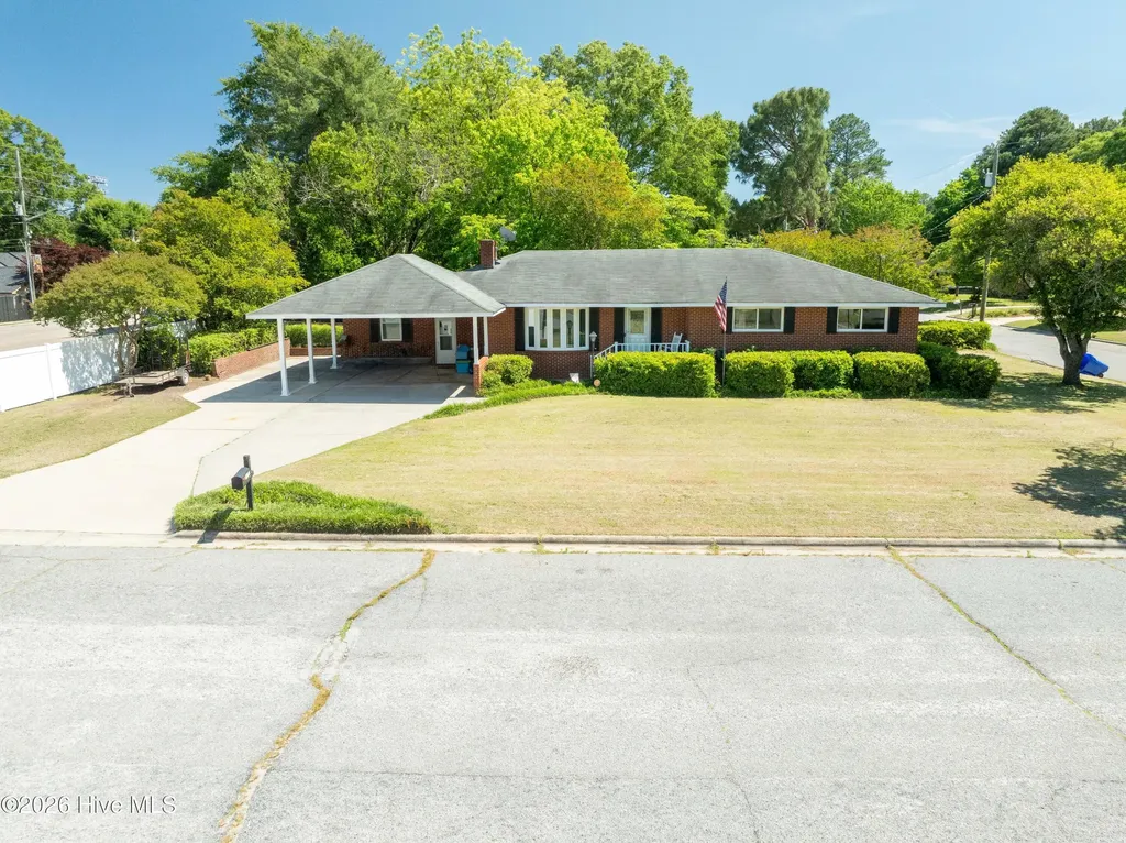 100 E Berkshire Road Greenville NC 27858