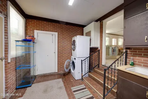100 E Berkshire Road Greenville NC 27858