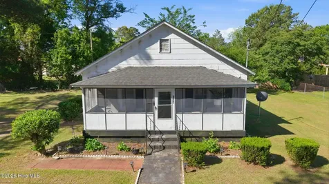 117 Faulk Street Williamston NC 27892
