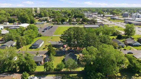 117 Faulk Street Williamston NC 27892
