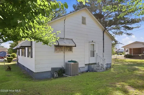 117 Faulk Street Williamston NC 27892