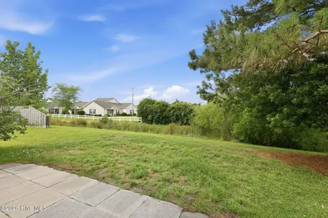 502 Courtyard E Beaufort NC 28516