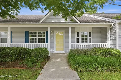 502 Courtyard E Beaufort NC 28516