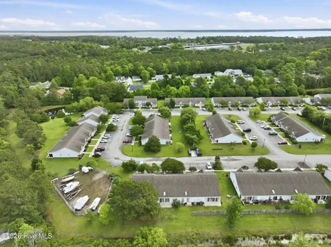 502 Courtyard E Beaufort NC 28516