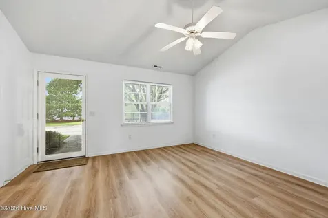 502 Courtyard E Beaufort NC 28516