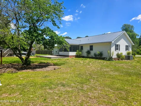 809 Sandy Ridge Road Tyner NC 27980