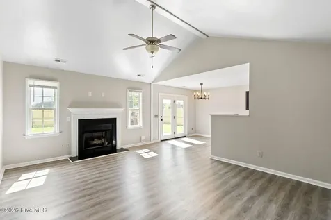 200 Ivy Glen Lane Jacksonville NC 28546