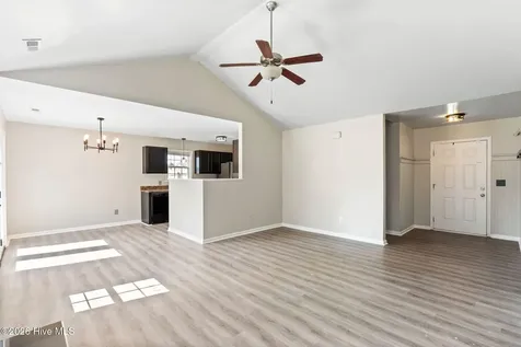 200 Ivy Glen Lane Jacksonville NC 28546