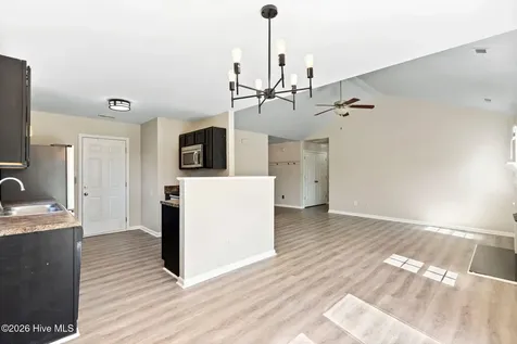 200 Ivy Glen Lane Jacksonville NC 28546