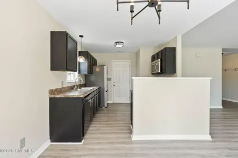 200 Ivy Glen Lane Jacksonville NC 28546
