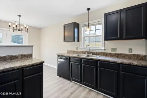 200 Ivy Glen Lane Jacksonville NC 28546